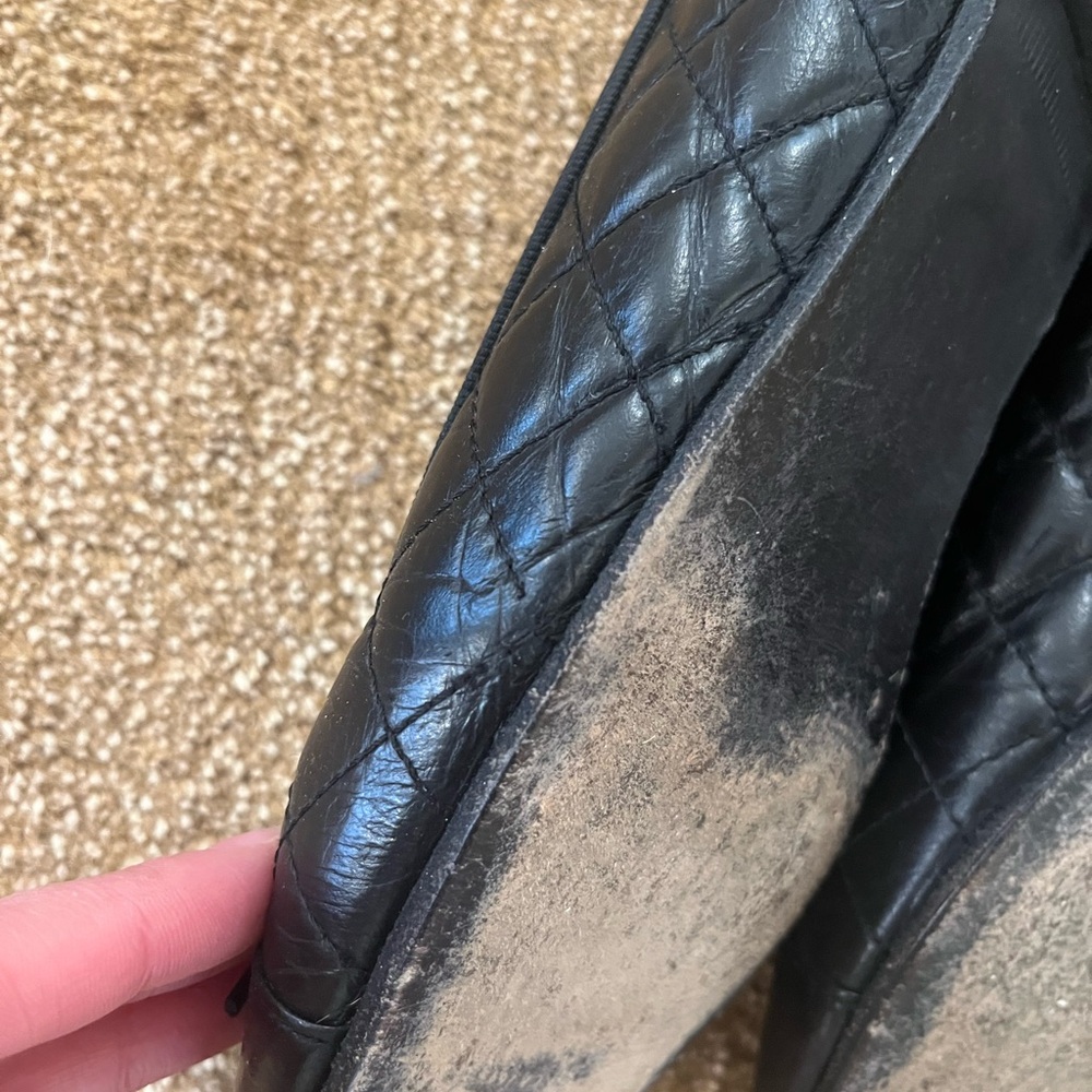 CHANEL Black Quilted Flats - Picture 9 of 10